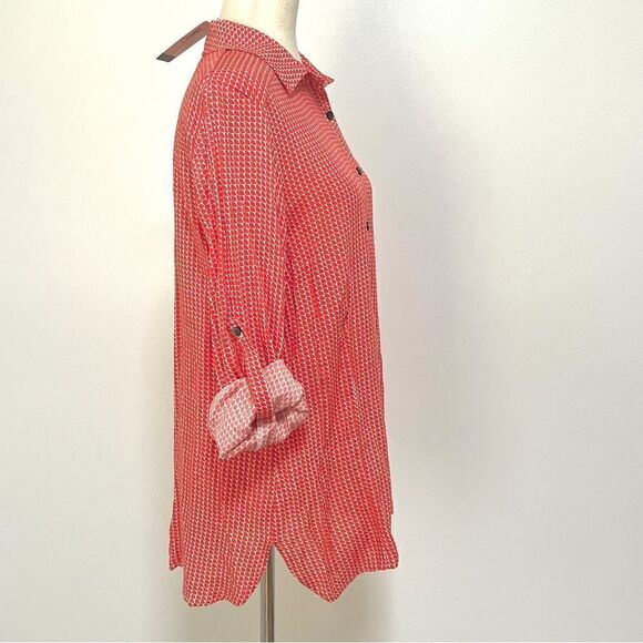 NWT Tina Stephens Joni Blouse Top Triangle Coral M Button Down Roll Tab Sleeve - Picture 9 of 14